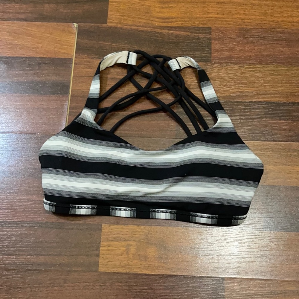 Lululemon free to be wild bra